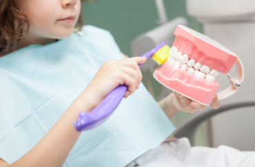 Guided tooth-brushing